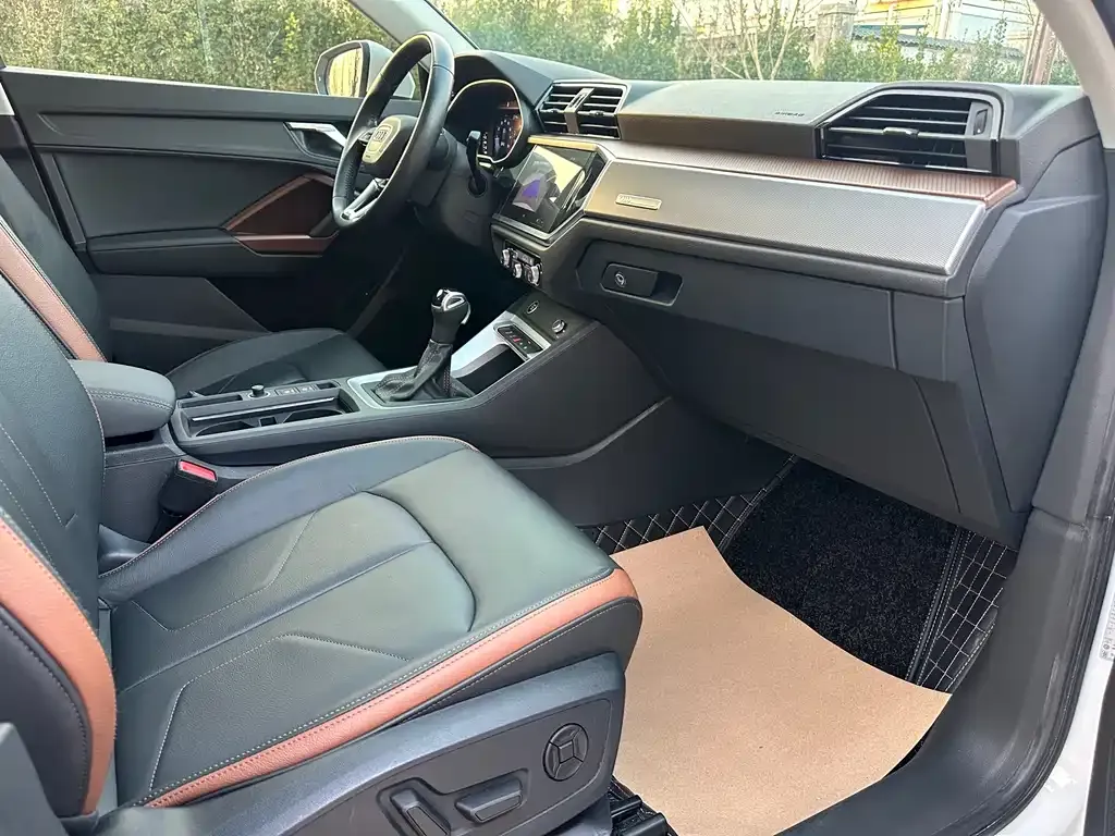Audi Q3 2021 из CN, фото 10