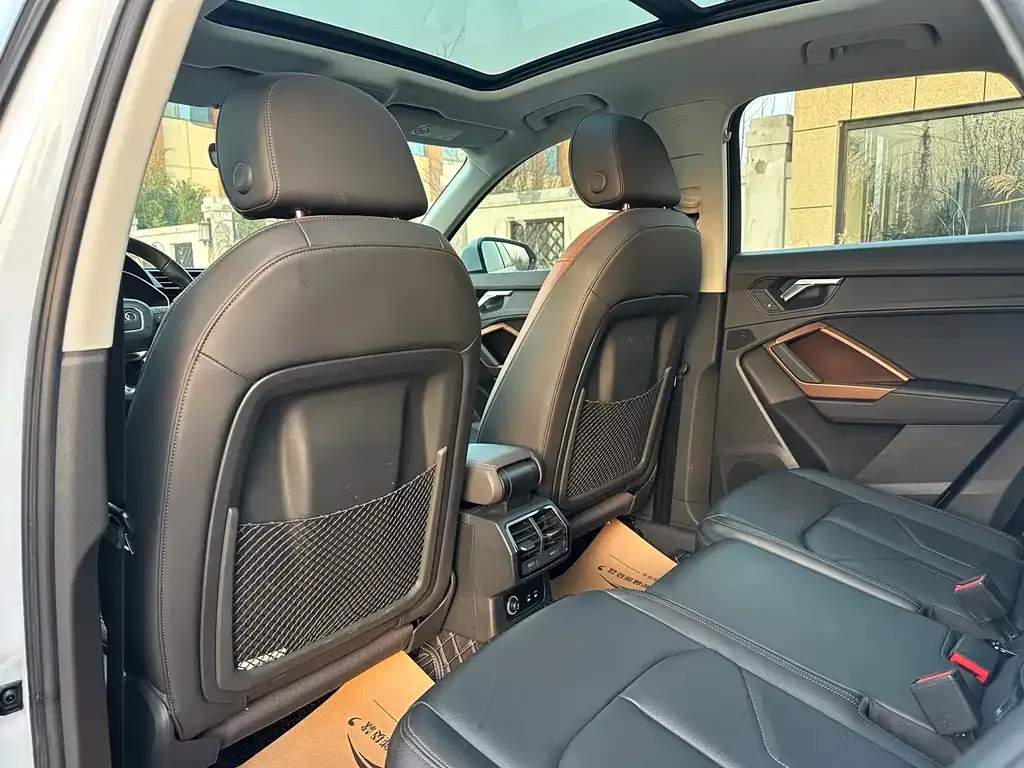 Audi Q3 2021 из CN, фото 9