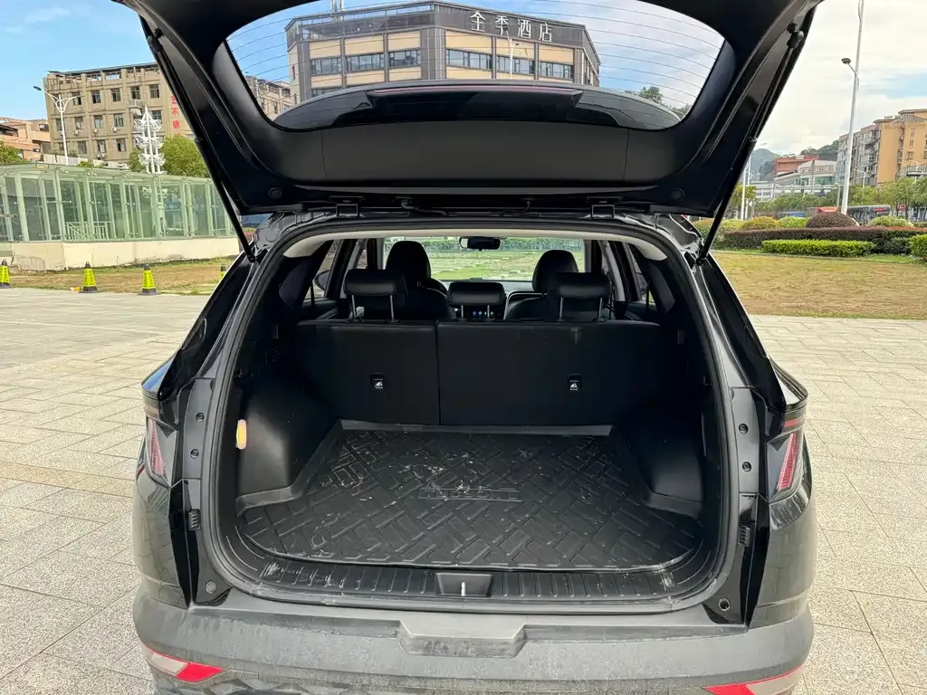 Hyundai Tucson — фото 7