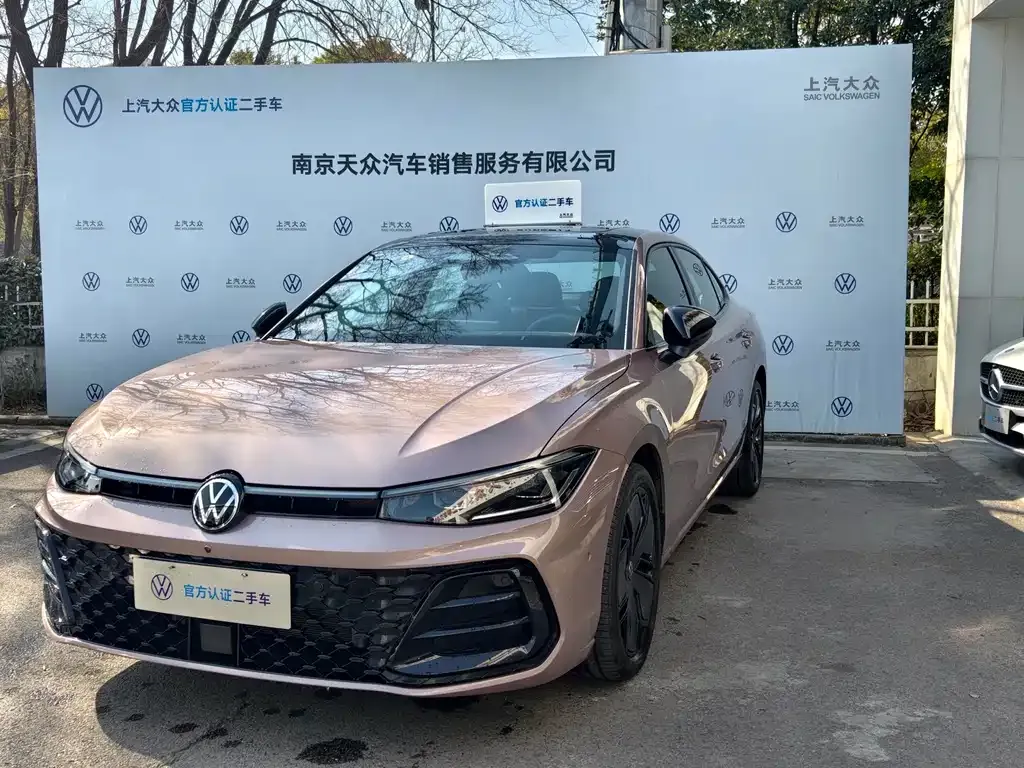 Volkswagen Passat 2024 из CN, фото 1