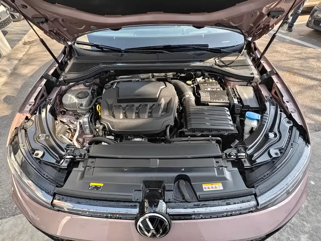 Volkswagen Passat 2024 из CN, фото 3