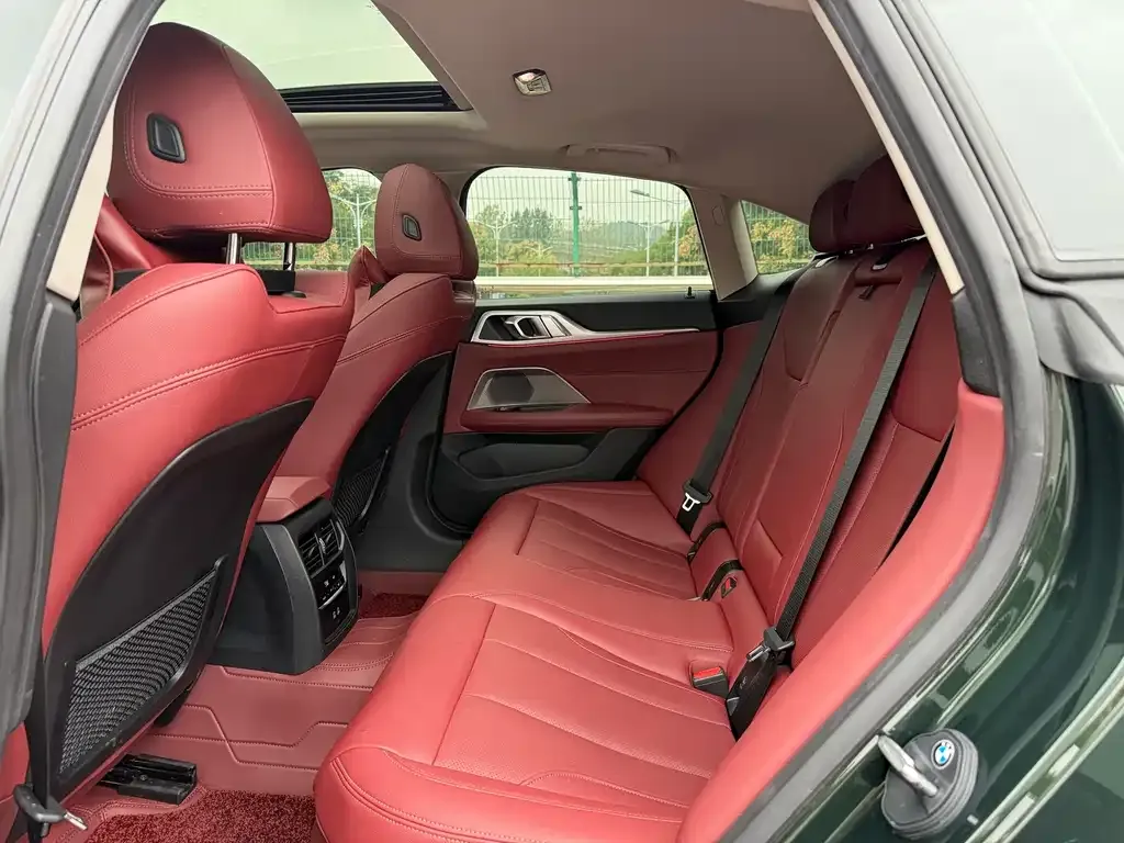 BMW 4 Series 2023 из CN, фото 7