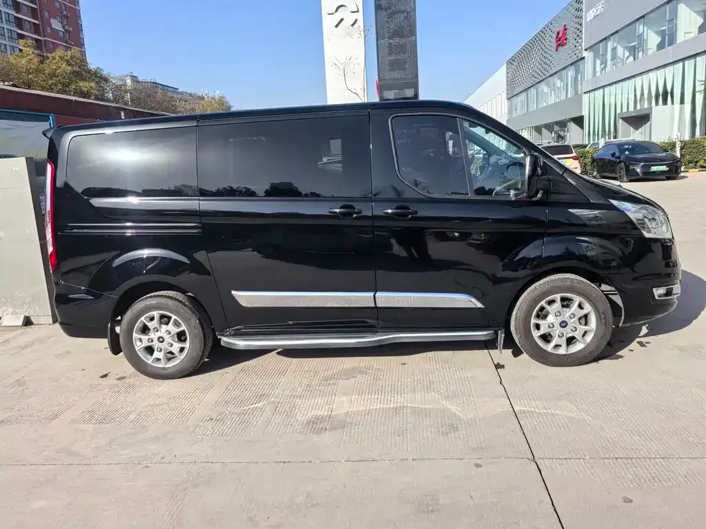 Ford Tourneo 2021 из CN, фото 4