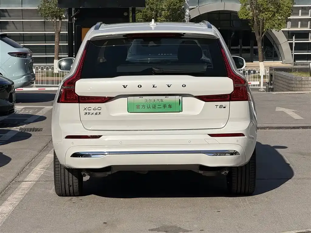 Volvo XC60 PHEV 2024 из CN, фото 5
