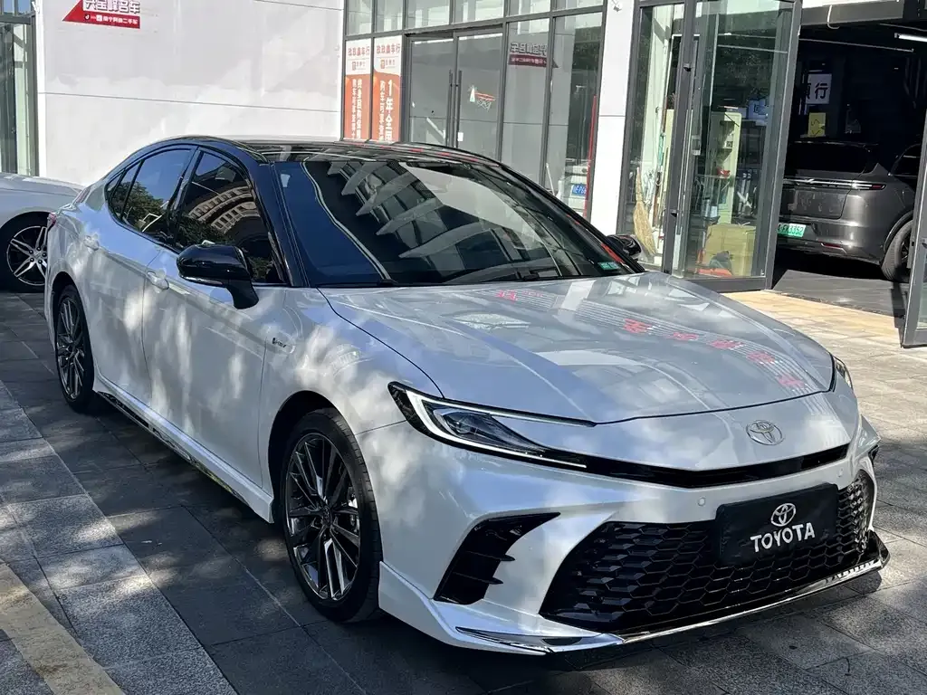 Toyota Camry 2024 из CN, фото 4