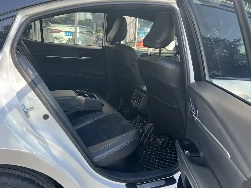 Toyota Camry 2024 из CN, фото 8