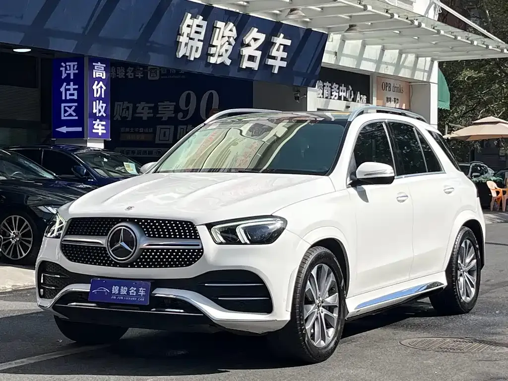 Mercedes-Benz GLE — фото 1