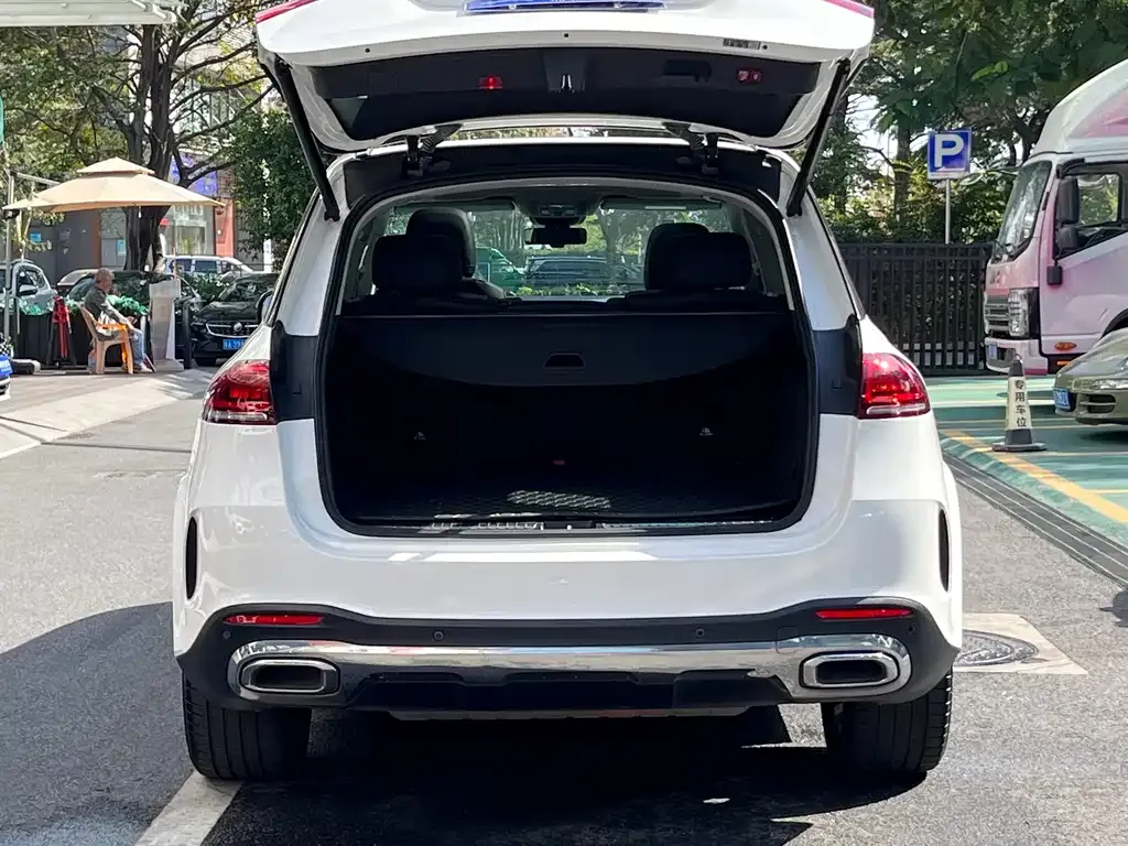 Mercedes-Benz GLE — фото 7