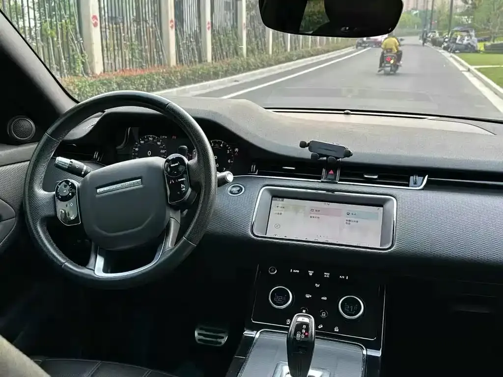 Land Rover Evoque — фото 5