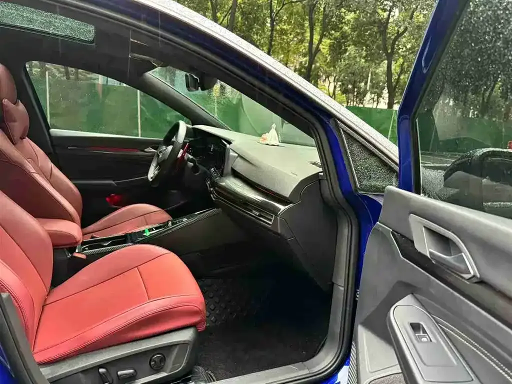 Volkswagen Golf 2021 из CN, фото 8