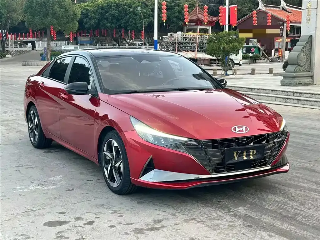 Hyundai Elantra — фото 3