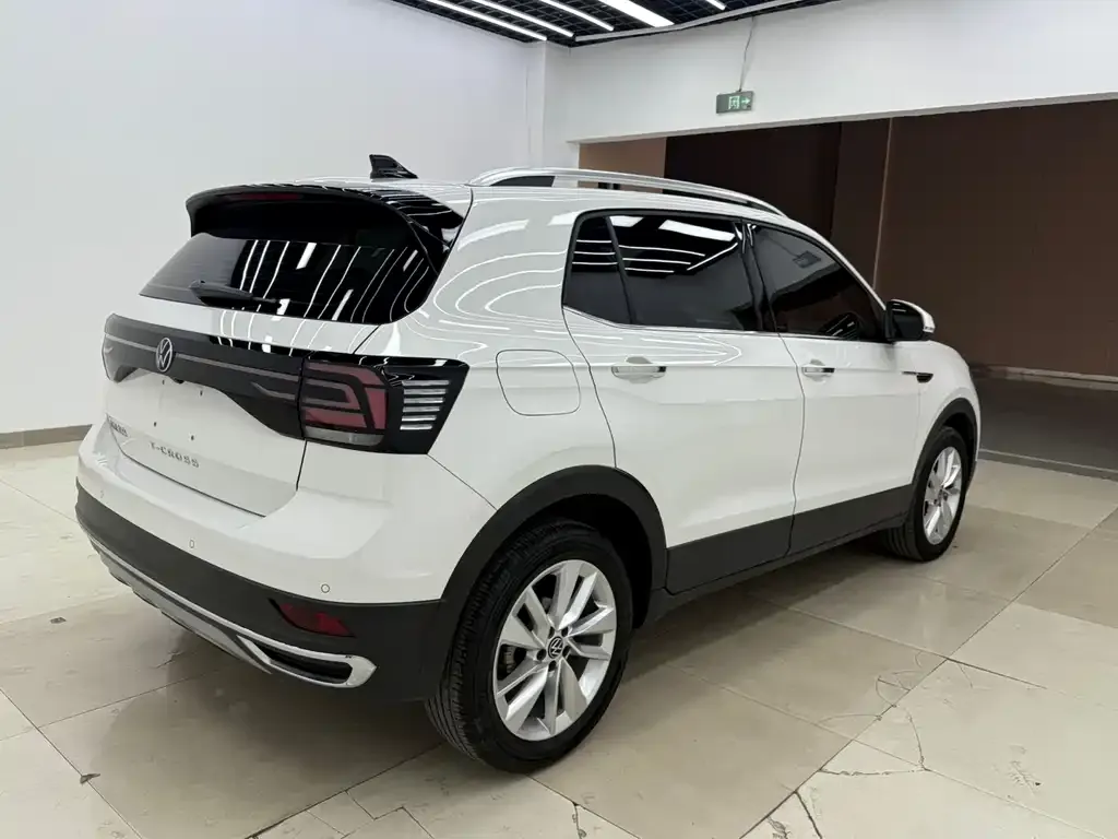 Volkswagen T-Cross — фото 6