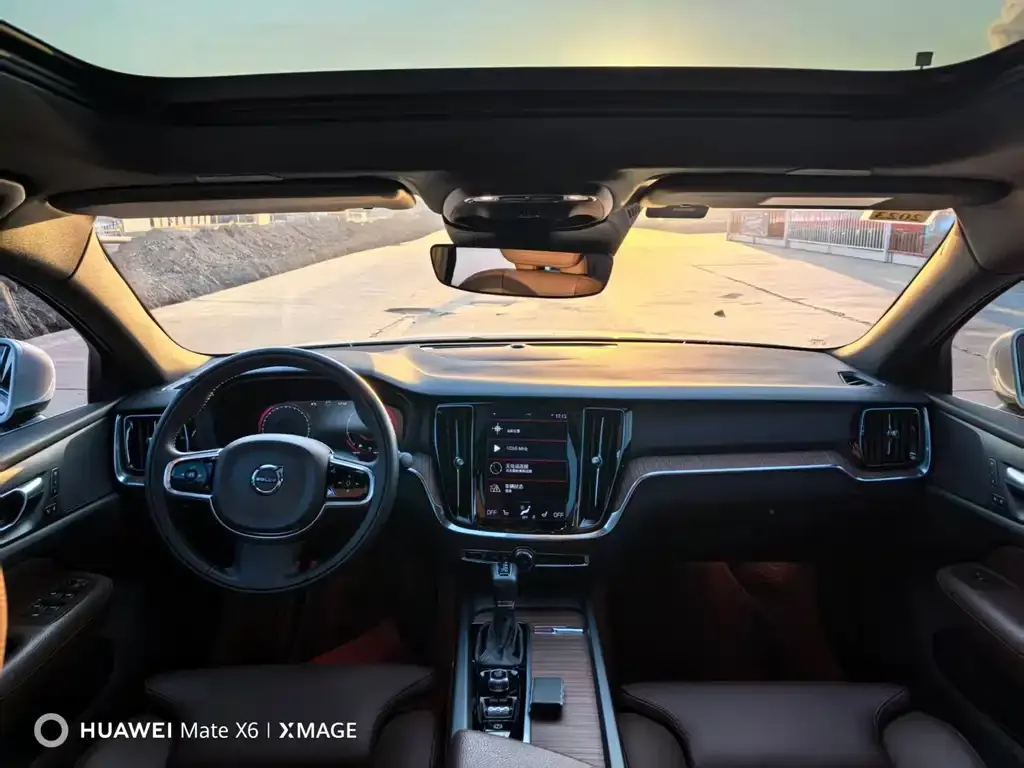 Volvo S60 2021 из CN, фото 10