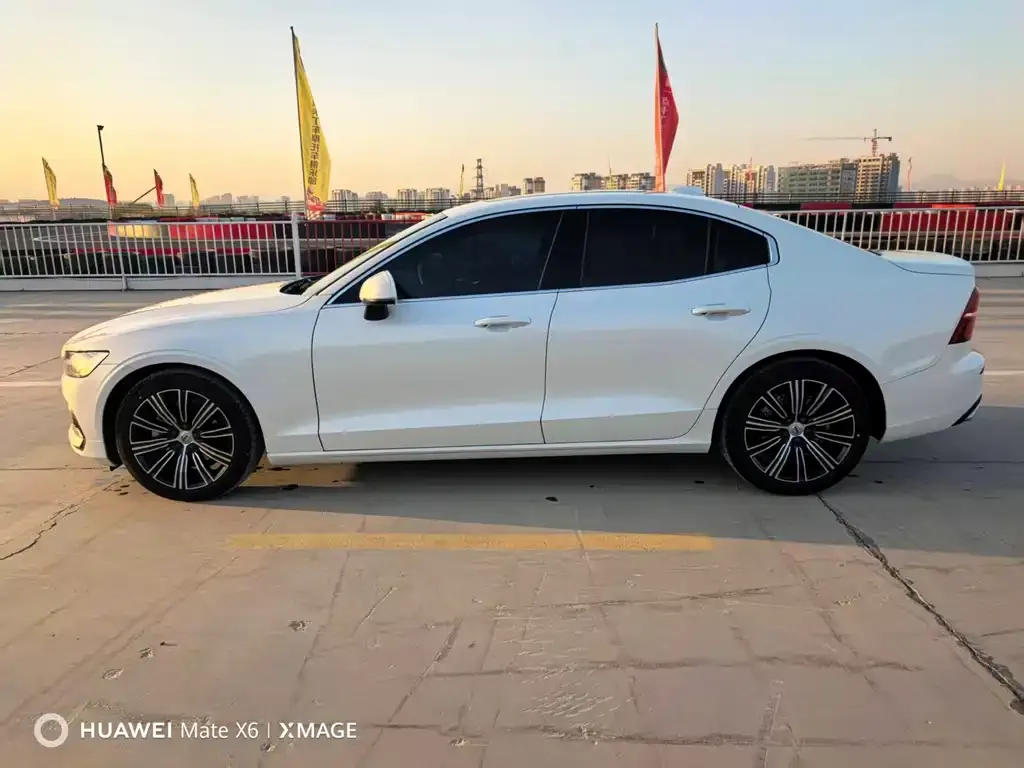 Volvo S60 2021 из CN, фото 7