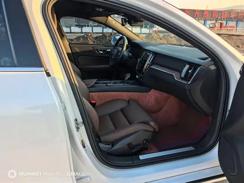 Volvo S60 2021 из CN, фото 9