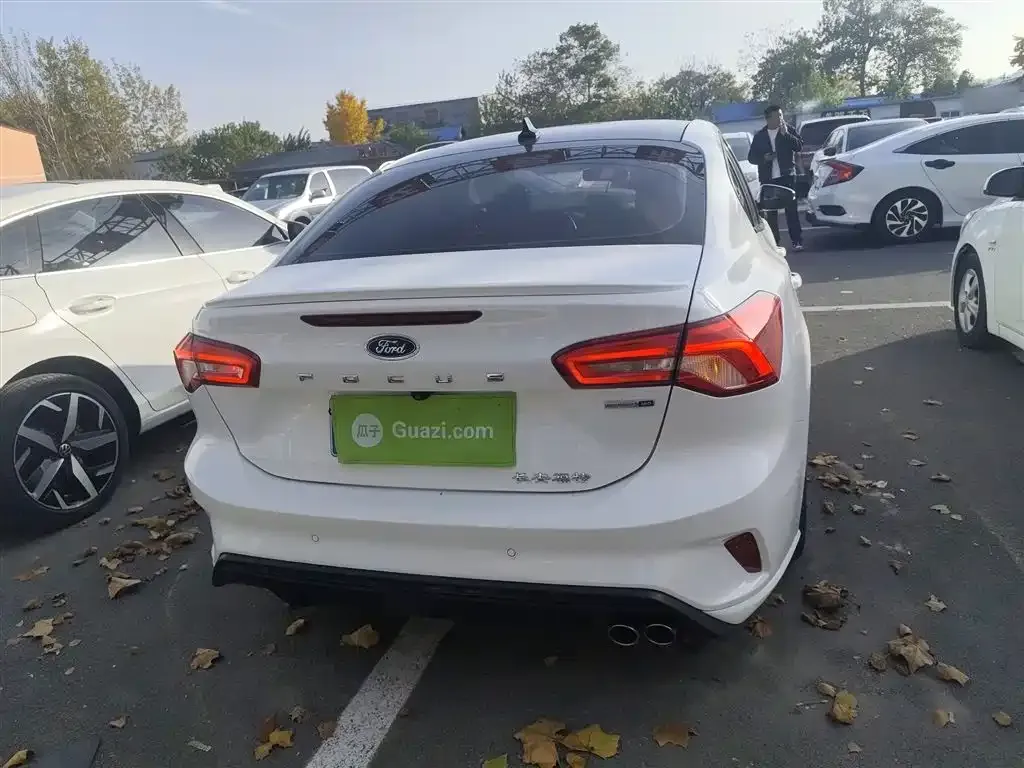 Ford Focus 2022 из CN, фото 6