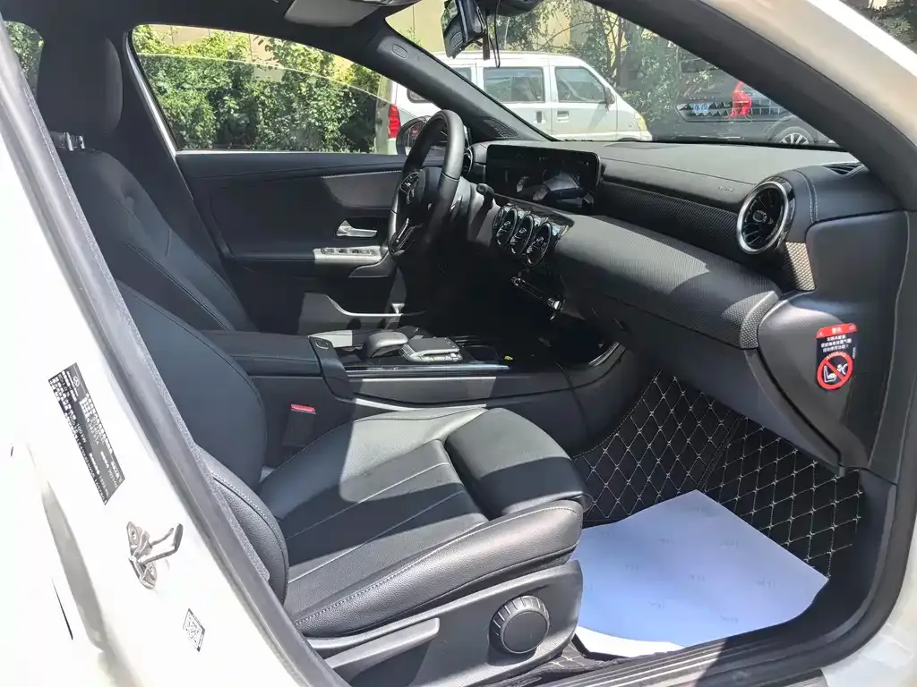 Mercedes-Benz A-Class 2021 из CN, фото 8