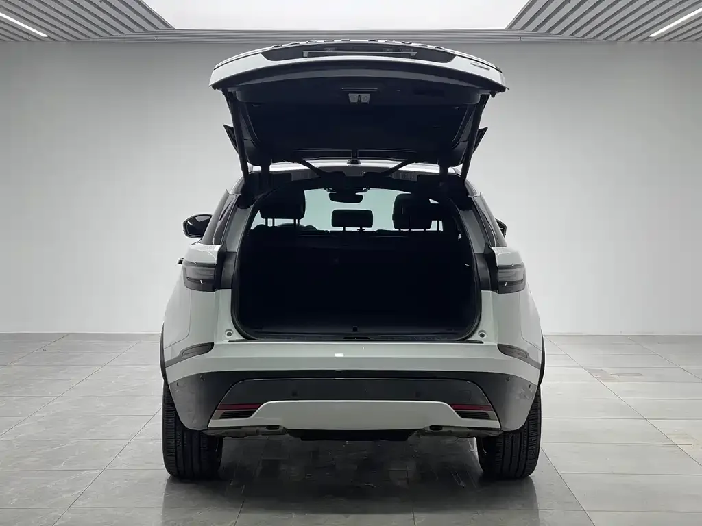 Land Rover Velar — фото 10