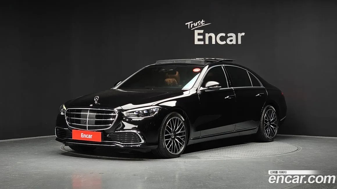 Mercedes-Benz S-Class — фото 1