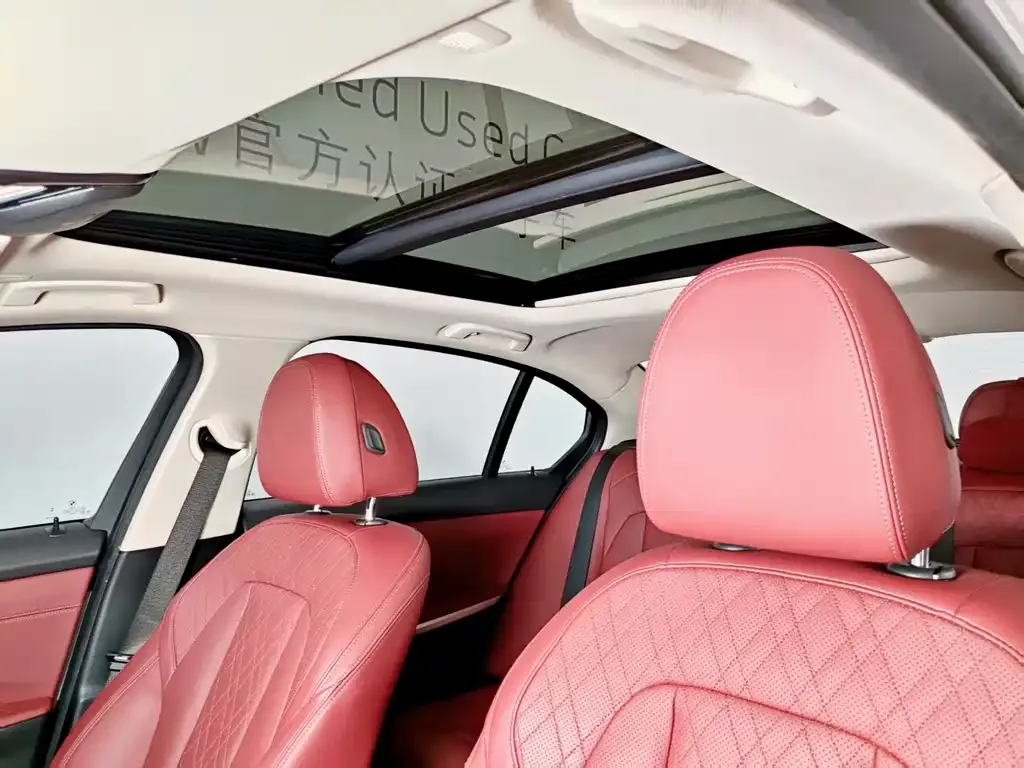BMW 3 Series 2024 из CN, фото 7