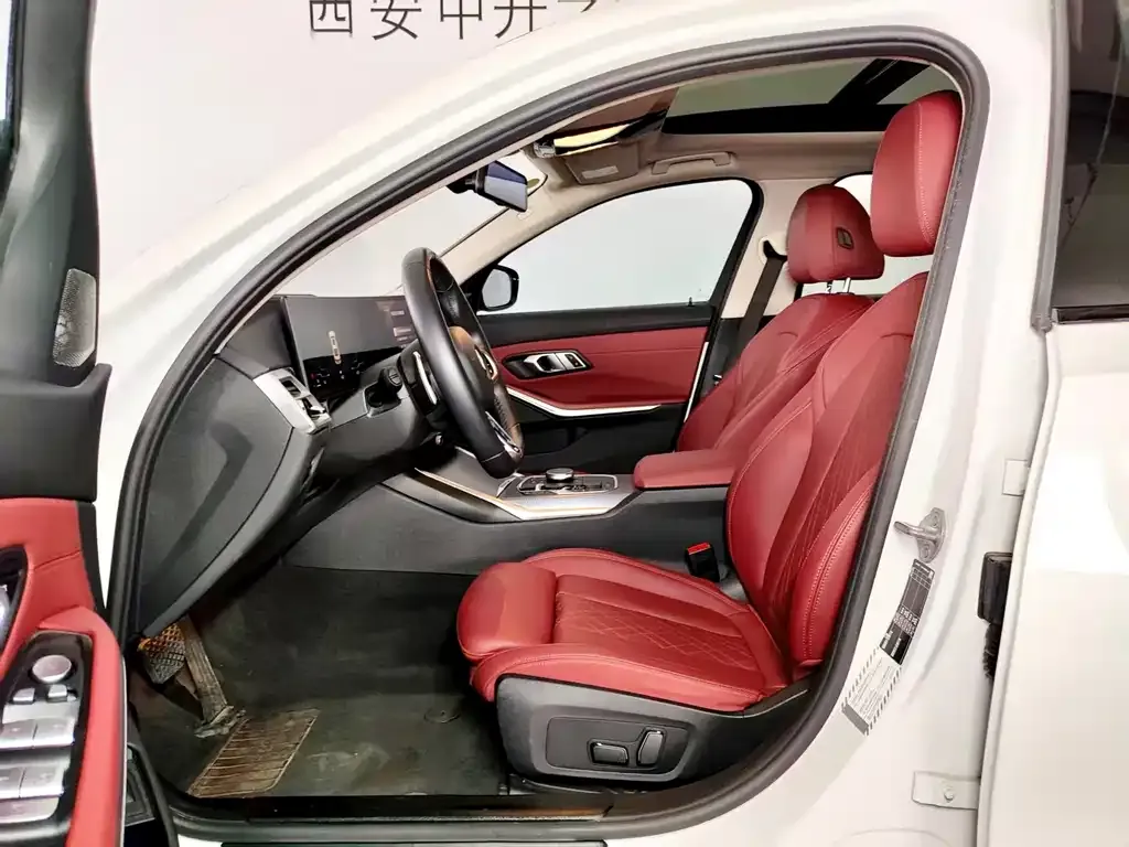 BMW 3 Series 2024 из CN, фото 9