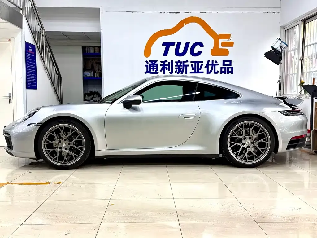 Porsche 911 2023 из CN, фото 5