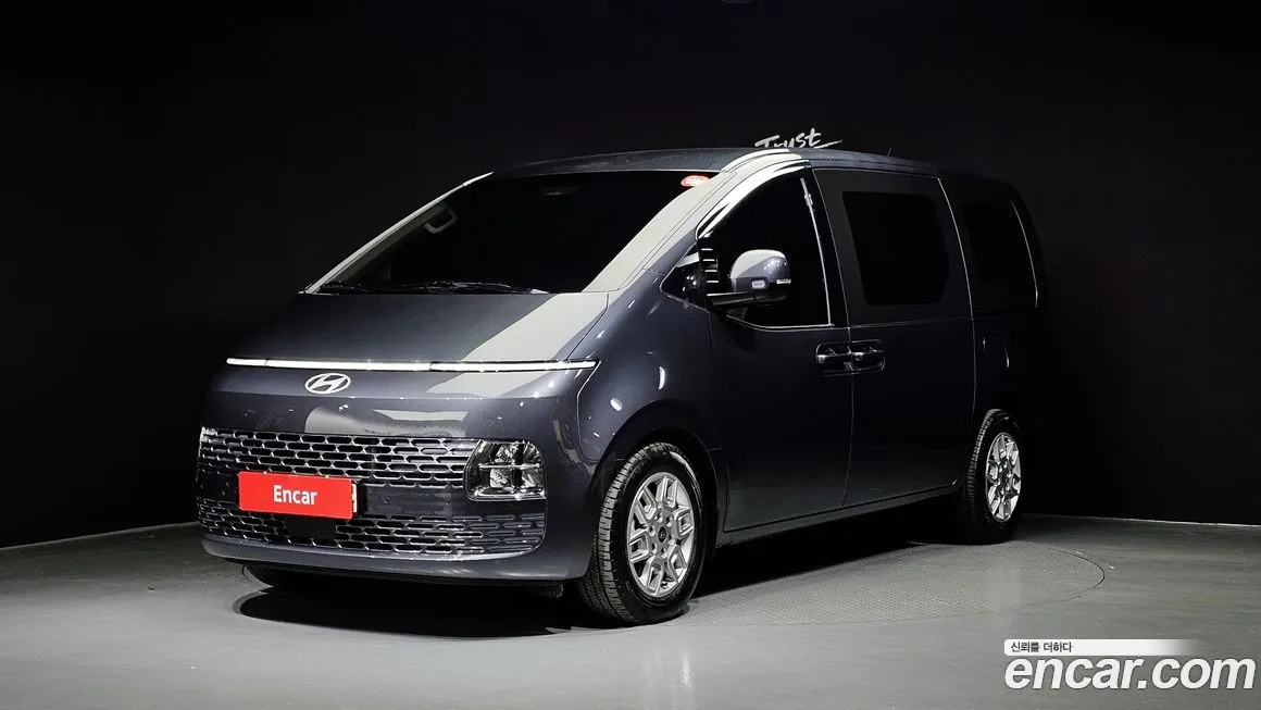 Hyundai Staria — фото 1