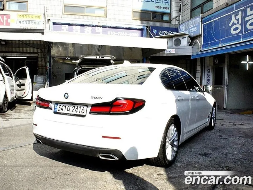 BMW 5-Series 2022 из KR, фото 4