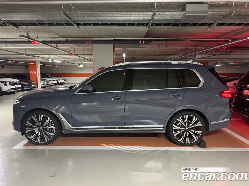 BMW X7