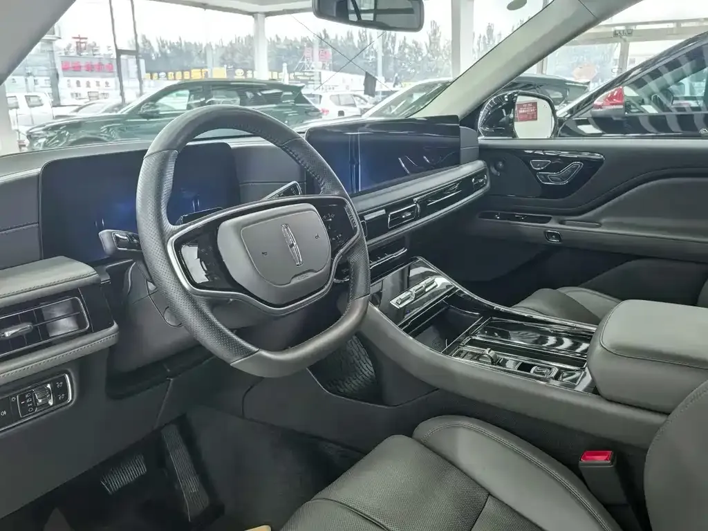 Lincoln Aviator 2024 из CN, фото 4