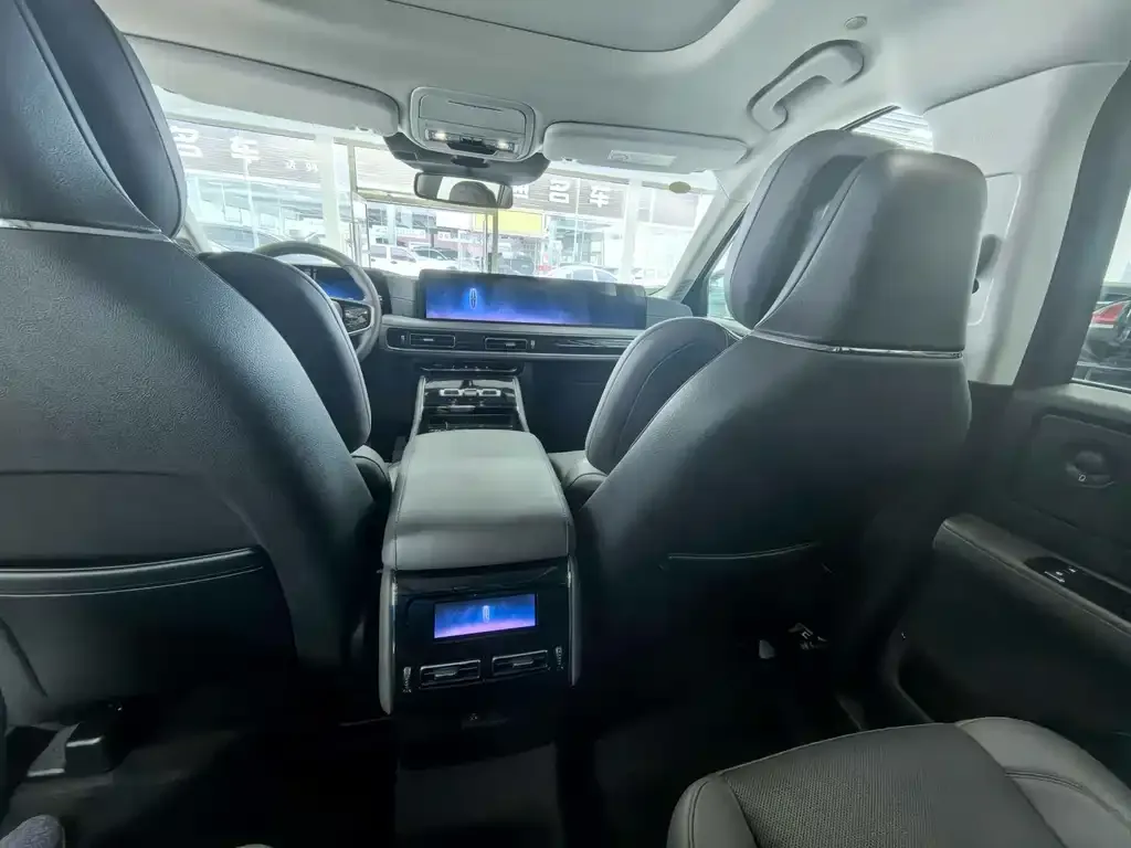 Lincoln Aviator 2024 из CN, фото 7