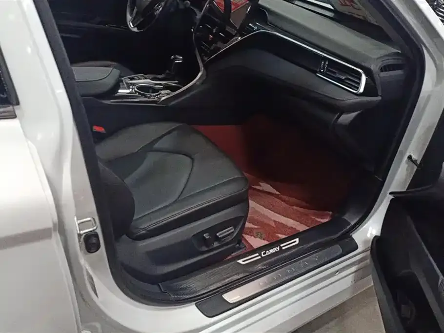 Toyota Camry 2021 из CN, фото 8