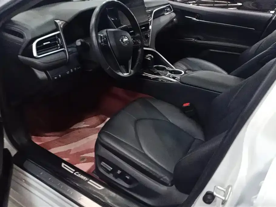 Toyota Camry 2021 из CN, фото 9