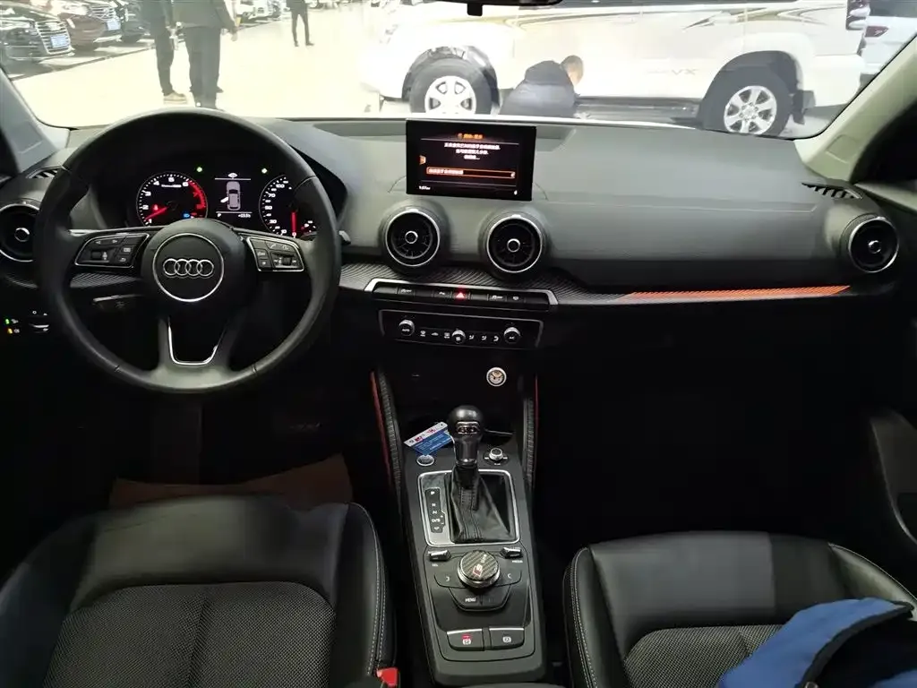 Audi Q2L 2021 из CN, фото 10