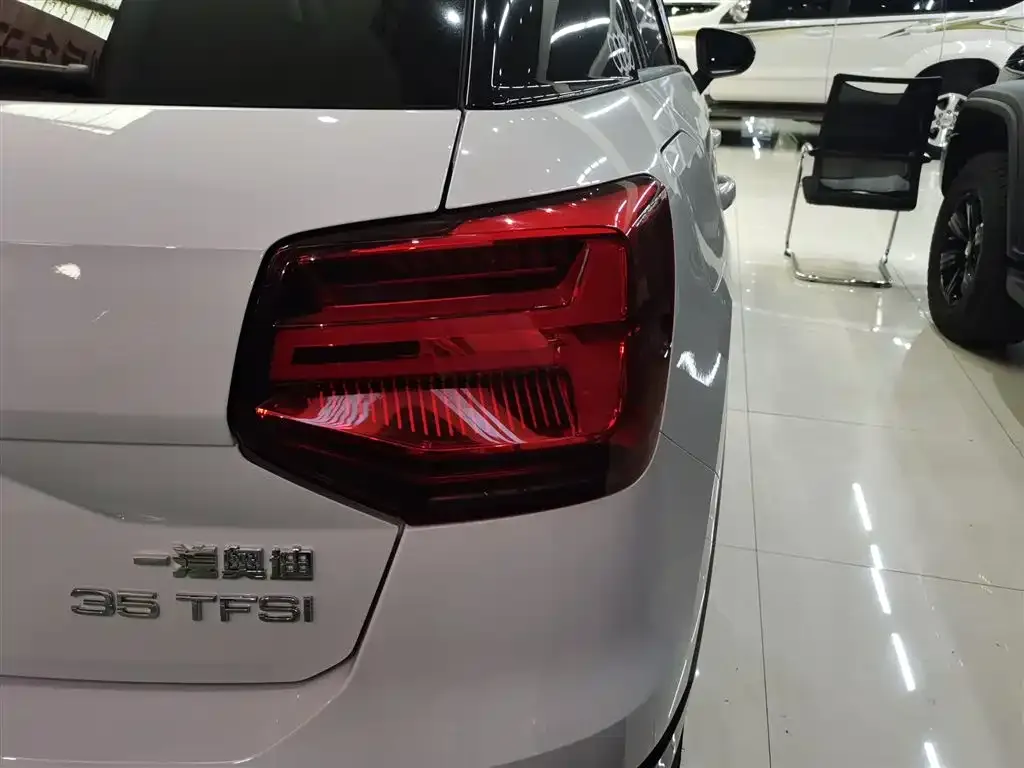 Audi Q2L 2021 из CN, фото 8