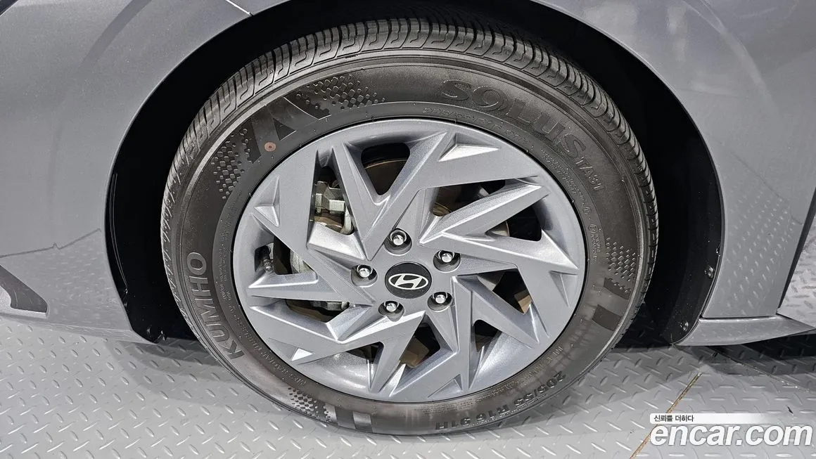 Hyundai AVANTE — фото 5