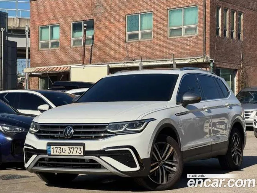 Volkswagen Tiguan — фото 1