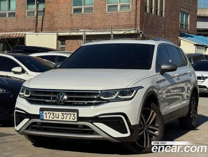 Volkswagen Tiguan — фото 2