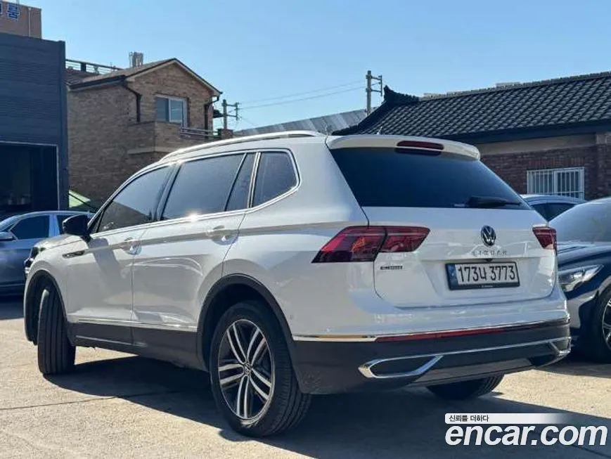 Volkswagen Tiguan — фото 3