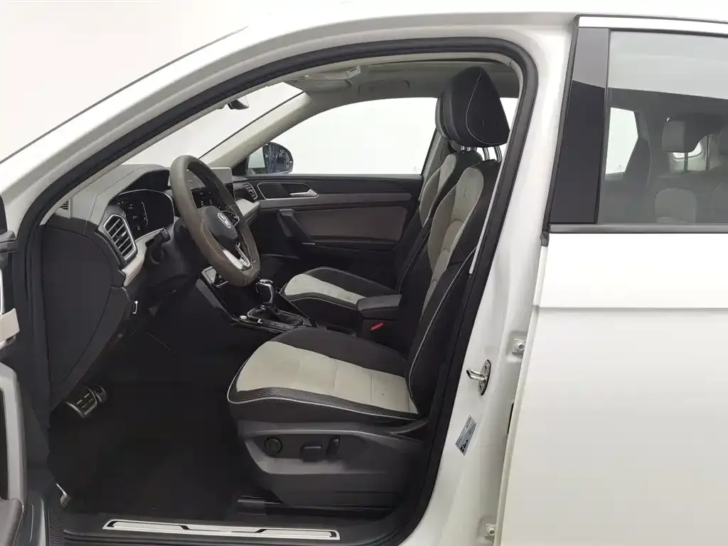 Volkswagen Tayron X 2023 из CN, фото 10