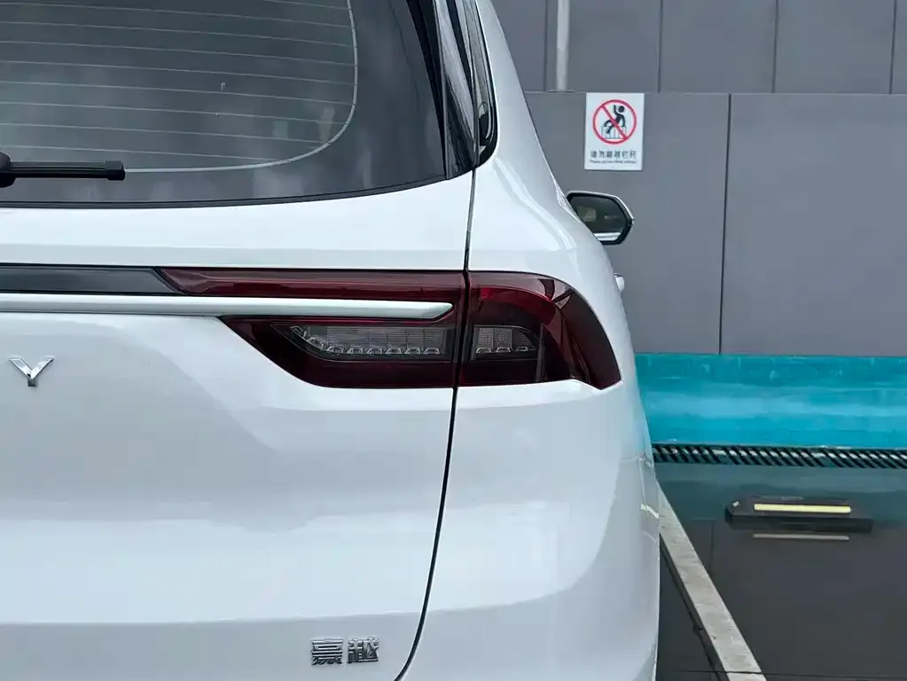 Geely Haoyue 2022 из CN, фото 8