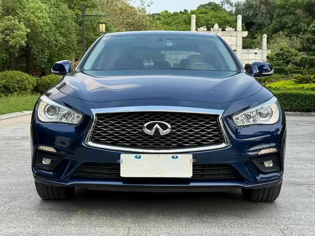 Infiniti Q50L 2021 из CN, фото 2
