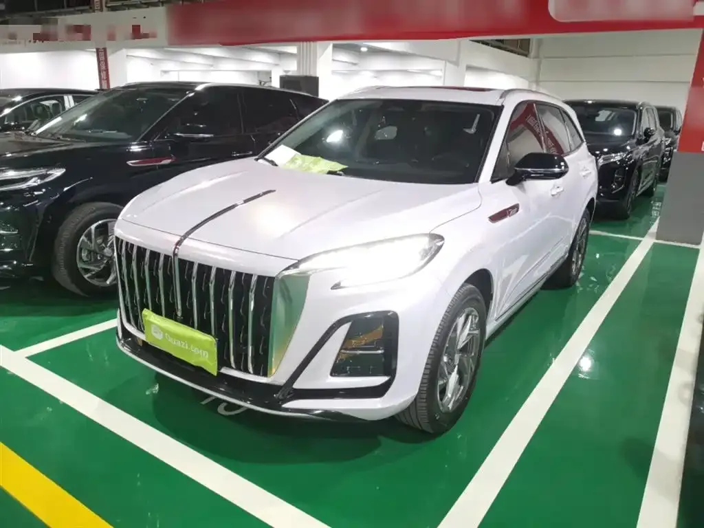 Hongqi HS3 PHEV — фото 2