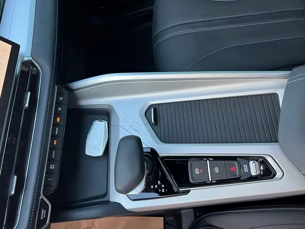 Geely Xingrui 2024 из CN, фото 8