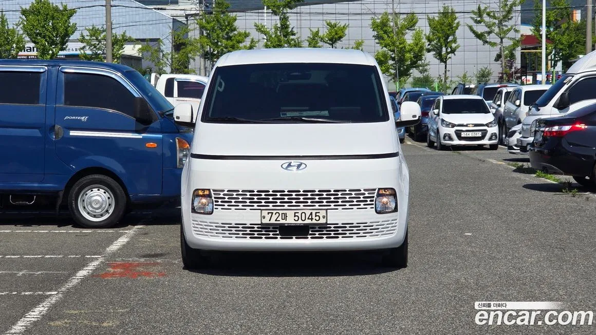 Hyundai Staria — фото 3