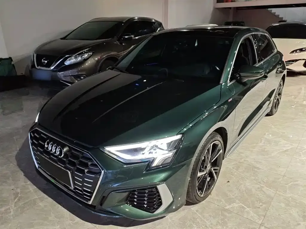 Audi A3 2024 из CN, фото 2