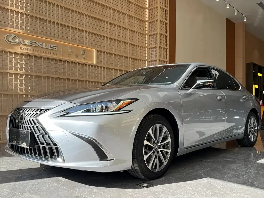 Lexus ES 2022 из CN, фото 1