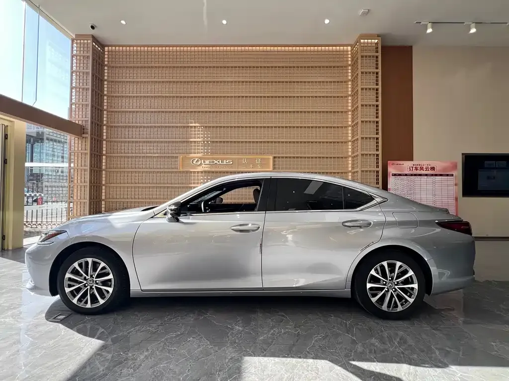 Lexus ES 2022 из CN, фото 3