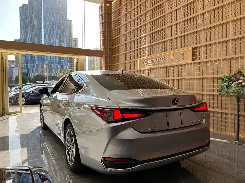 Lexus ES 2022 из CN, фото 4