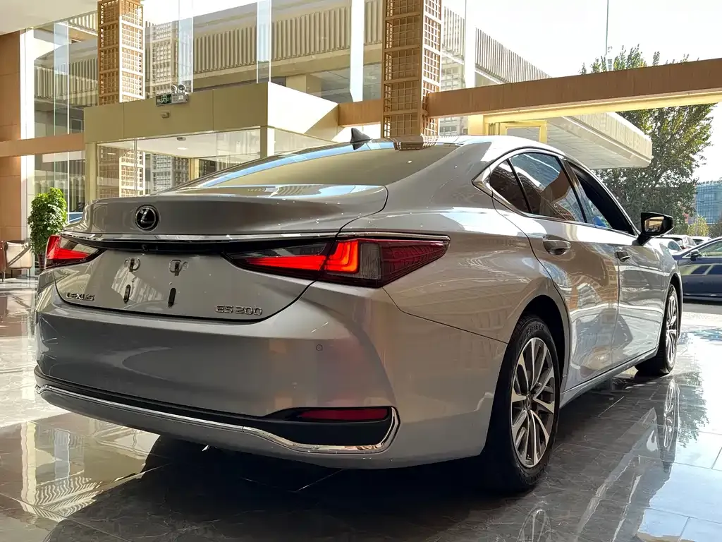 Lexus ES 2022 из CN, фото 6